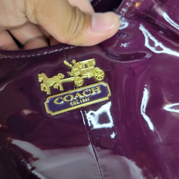 SOLD!!!  COACH Plum Patent Leather Maggie Madison Hobo Shoulder Bag #18760 - Picture 6 of 15